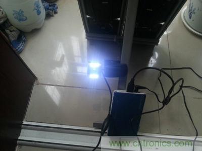 手工打造太陽(yáng)能充電照明系統:點(diǎn)亮LED給手機充電