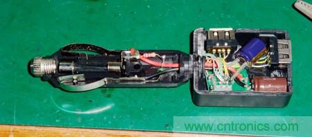 DIY:自制安全高效車(chē)用手機充電器