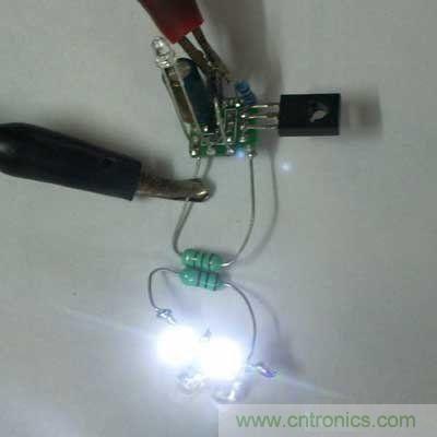 DIY：簡(jiǎn)單但神奇的無(wú)線(xiàn)供電套件