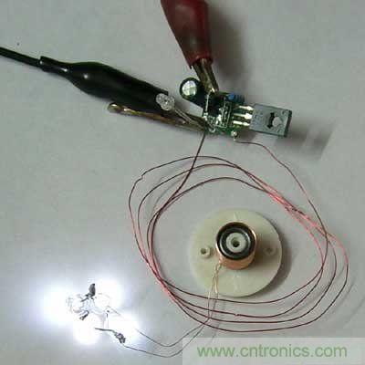 DIY：簡(jiǎn)單但神奇的無(wú)線(xiàn)供電套件