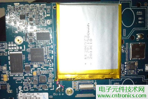 不怕摔的電紙書(shū)！一款柔性屏電子書(shū)閱讀器拆解