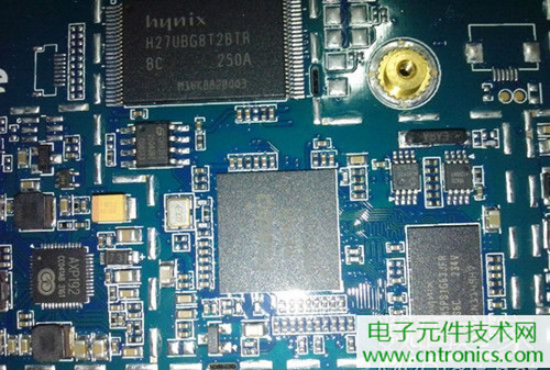 不怕摔的電紙書(shū)！一款柔性屏電子書(shū)閱讀器拆解