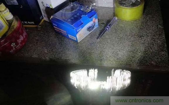 變廢為寶！風(fēng)扇散熱器變身山寨LED燈
