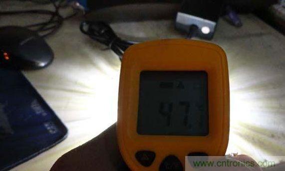 變廢為寶！風(fēng)扇散熱器變身山寨LED燈