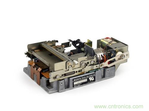 拆！古董級Macintosh 128K電腦