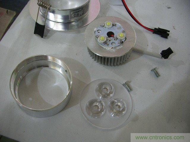 DIY：大雄家的路燈，帶你找回童年的記憶
