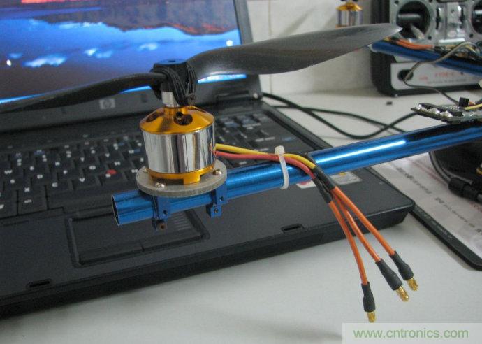 無(wú)人機 DIY 制作全過(guò)程，酷得不要不要的！