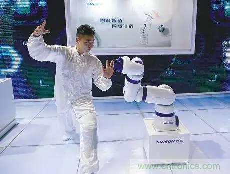 協(xié)作機器人伺服、傳感器核心器件大揭秘