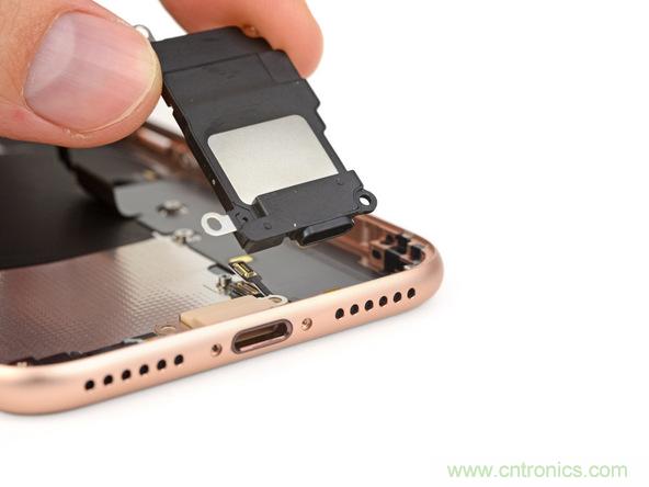iPhone 8首拆：無(wú)線(xiàn)充電版本的iPhone 7？