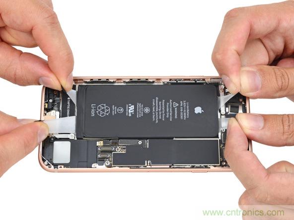 iPhone 8首拆：無(wú)線(xiàn)充電版本的iPhone 7？