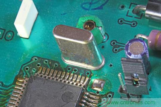 淺談晶體晶振區別、應用范圍及用法