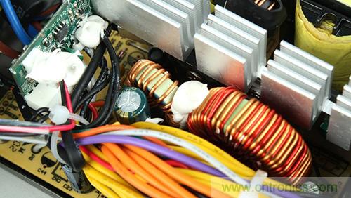 分析隔離電源與非隔離電源的優(yōu)缺點(diǎn) 分析隔離電源與非隔離電源的優(yōu)缺點(diǎn)