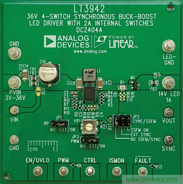 采用2MHz單芯片降壓-升壓DC-DC轉換器和LED驅動(dòng)器消除PCB空間受限的困擾