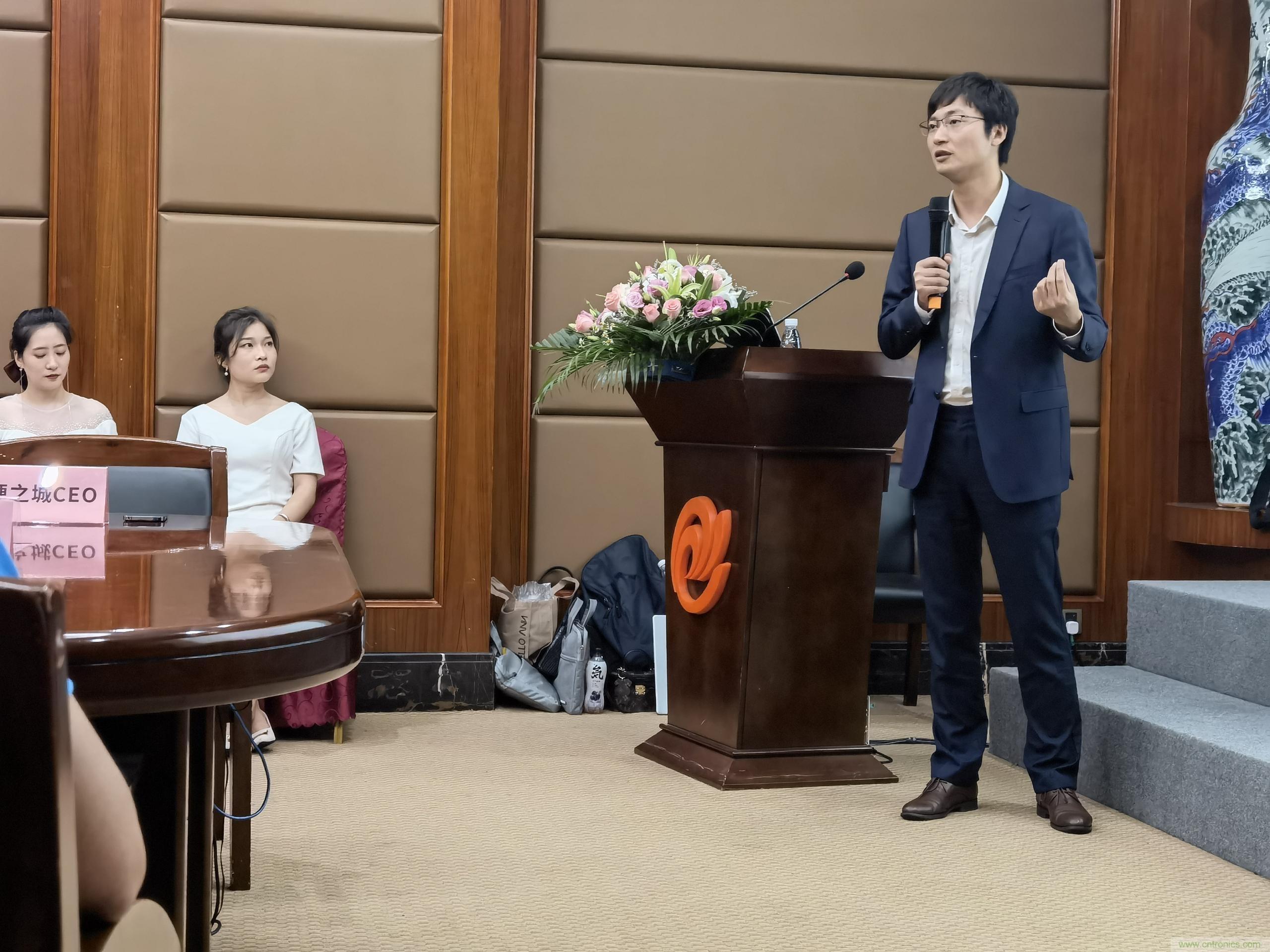 硬之城品牌·業(yè)務(wù)升級，聯(lián)合多家銀行助力產(chǎn)業(yè)發(fā)展