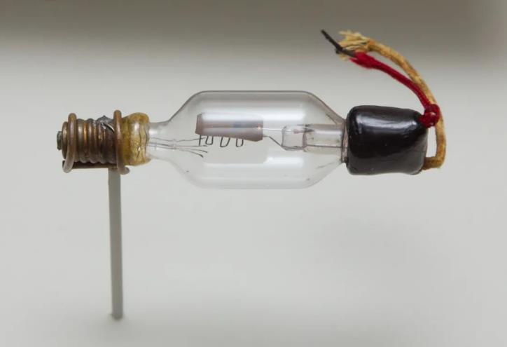 什么是電子管（真空管）？