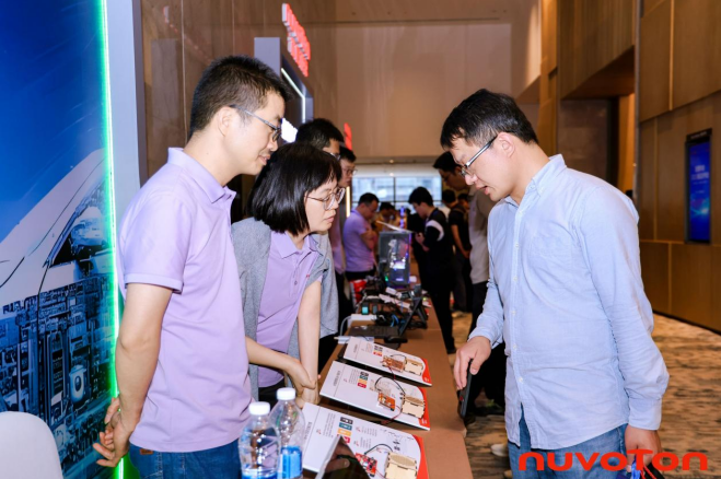 新唐科技以AI、新能源、汽車(chē)電子新品引領(lǐng)行業(yè)未來(lái)，巡回發(fā)布會(huì )完美收官！